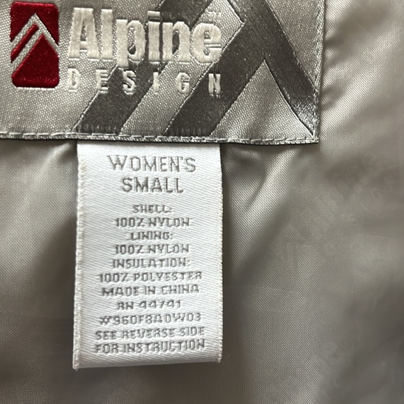 Alpine Ski Jacket - Picture 7 of 7